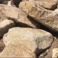 GRANIT JAUNE EN BOULE OU PLAT